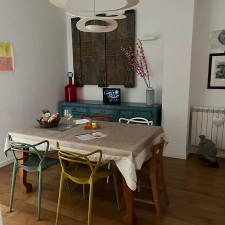 Umbertina Apartment Барі Екстер'єр фото