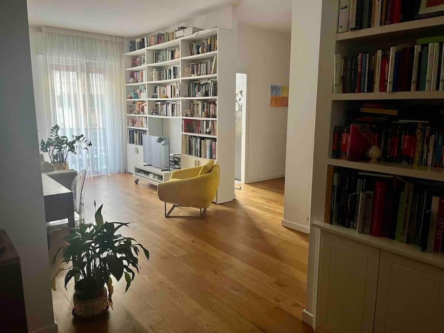 Umbertina Apartment Барі Екстер'єр фото