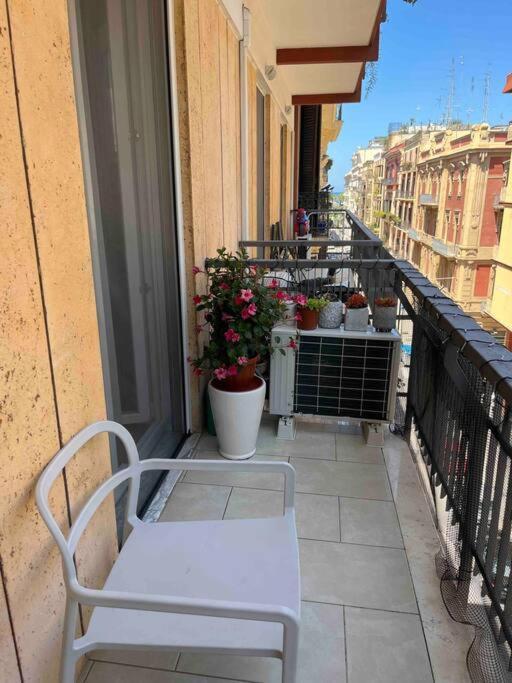Umbertina Apartment Барі Екстер'єр фото